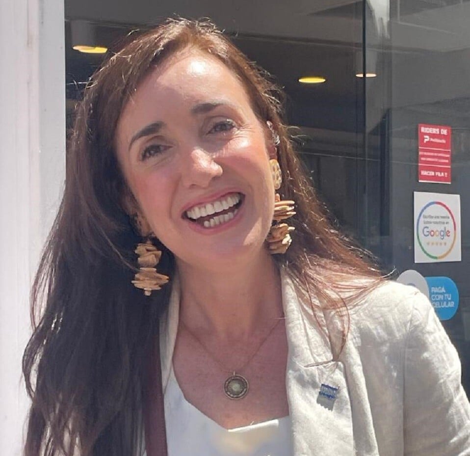 Villarruel pasó por Bahía rumbo a sus vacaciones en Monte Hermoso