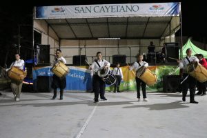 Noche de peña y canto en Balneario San Cayetano