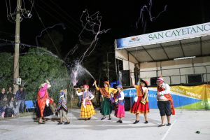 Noche de peña y canto en Balneario San Cayetano