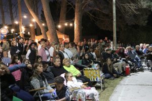 Noche de peña y canto en Balneario San Cayetano