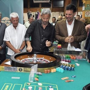 “Colorado el 14” inauguró la temporada en el Casino de Monte Hermoso