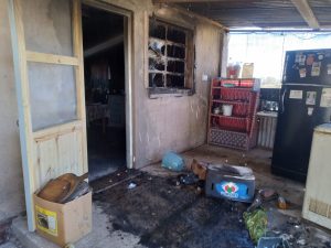 Incendio en vivienda, en calle Isabel La Católica, deja importantes daños materiales