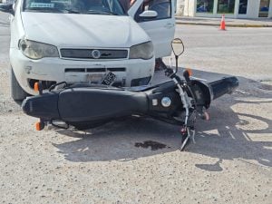 Claromecó: Choque en avenidas 26 y 15: motociclista al “Hospitalito”