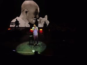 (videos) Puro sentimiento: Abel Pintos emocionó en el 80 aniversario de Olimpo