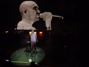 (videos) Puro sentimiento: Abel Pintos emocionó en el 80 aniversario de Olimpo