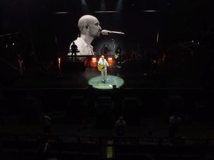 (videos) Puro sentimiento: Abel Pintos emocionó en el 80 aniversario de Olimpo