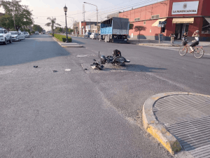 Choque en San Martín y Tacuarí. Los conductores derivados al Centro Municipal de Salud