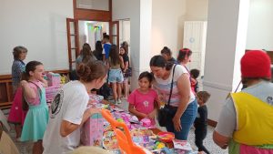 Los reyes dejaron sus regalos en la Parroquia Nuestra Señora del Carmen (video)
