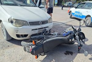 Claromecó: Choque en avenidas 26 y 15: motociclista al “Hospitalito”