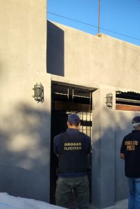 Preso por venta de droga en Necochea. Hubo allanamiento (video)