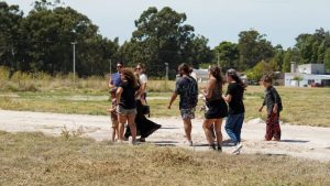 Claromecó: Tomaron posesión de su terreno los adjudicados en el  programa “Un Lote para mi Familia”