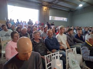 (audio y video) Manejo técnico y debate: las claves de la masiva convocatoria de 4 Vientos