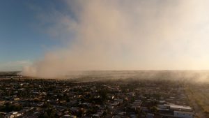 Humareda en la ciudad por incendio en el basurero (videos)