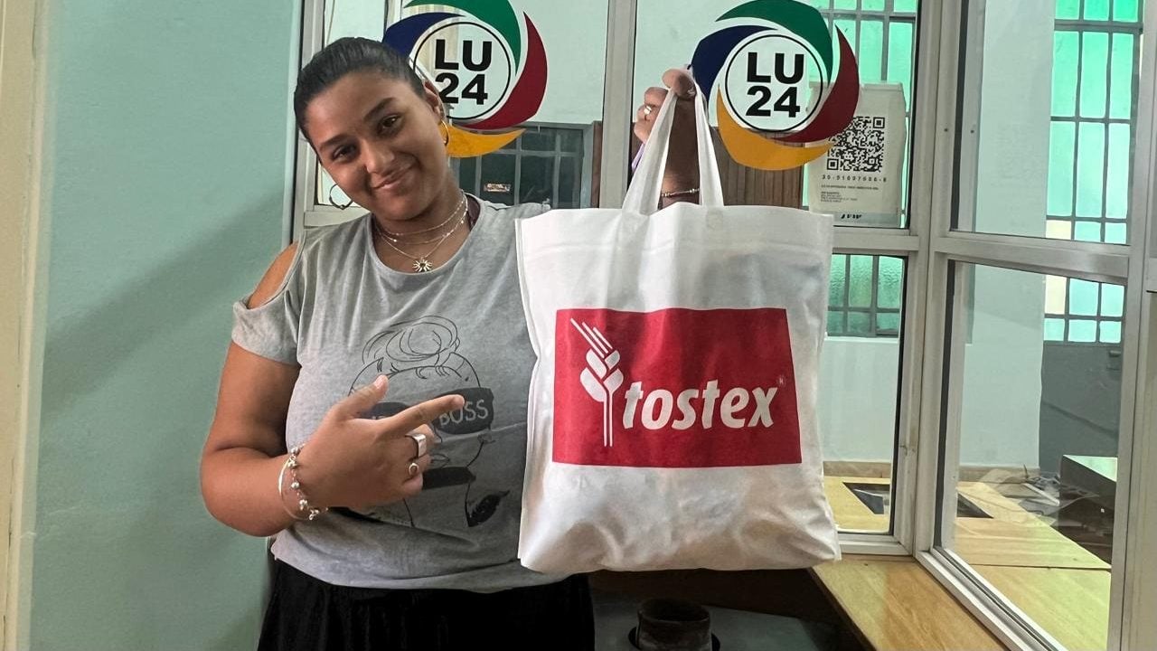 Agustina ganó el premio de Tostex