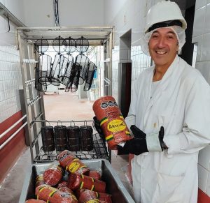 (audio) El sello de los Hernández: el Frigorífico retoma su historia con la mística de su receta familiar