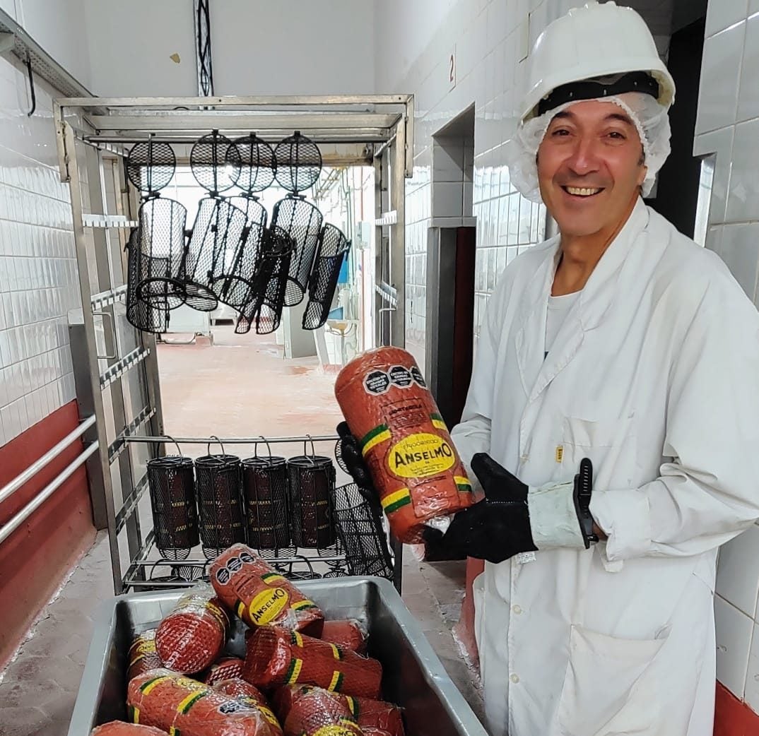 (audio) El sello de los Hernández: el Frigorífico retoma su historia con la mística de su receta familiar