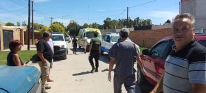 Accidente en Rauch y La Rioja: una moto terminó debajo de una Ecosport