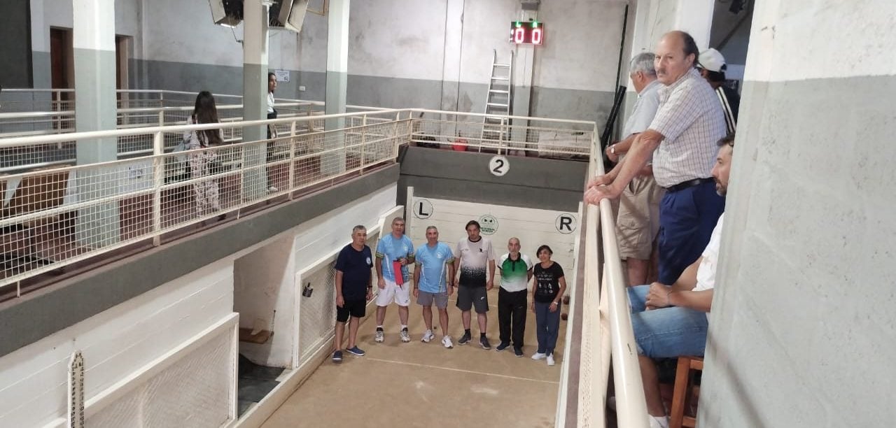 Zonal de Bochas: Sandro Vega ganó el primer juego