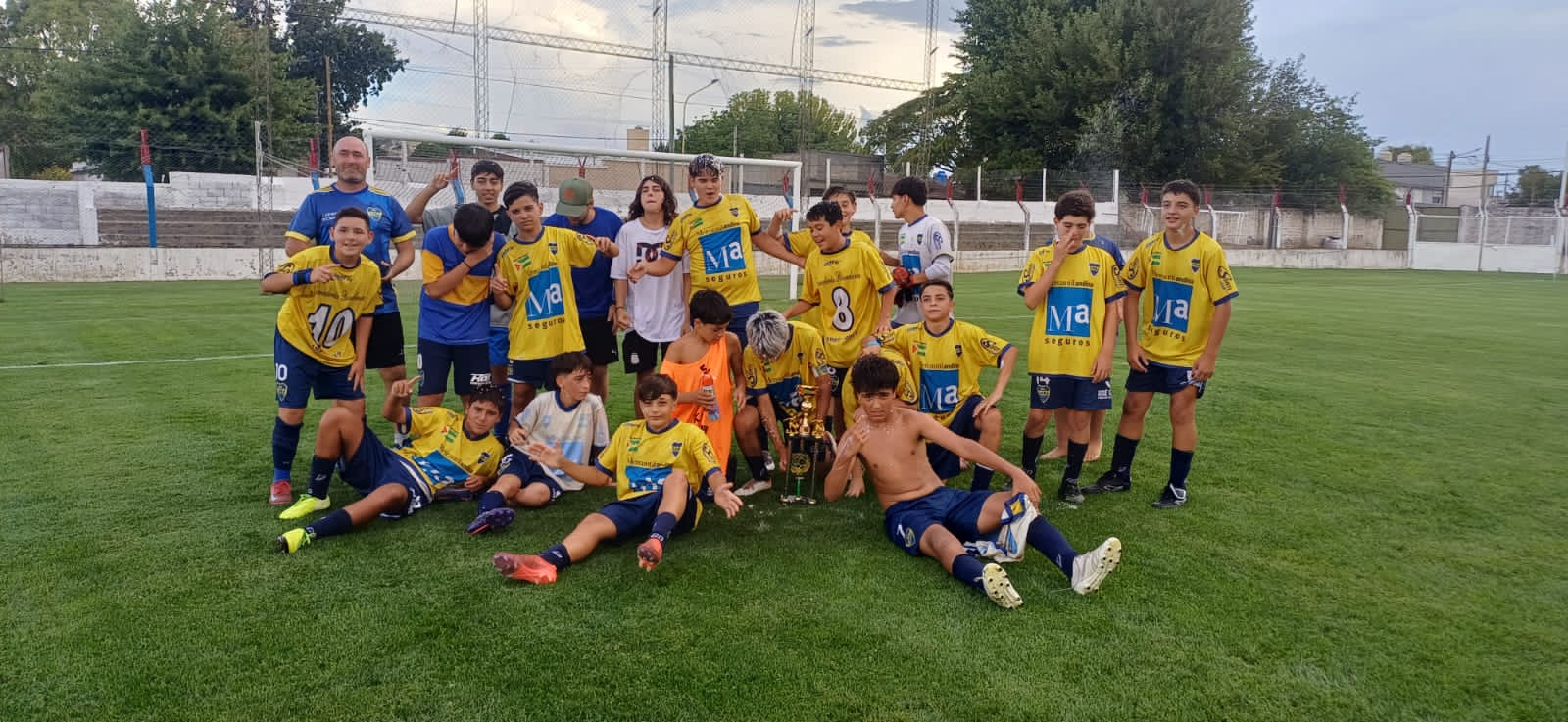 Fútbol: buen labor de ACDC y Boca en Tandil