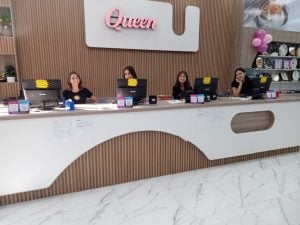Al mejor estilo chino: Gran inauguración de Queen Regalería (video)