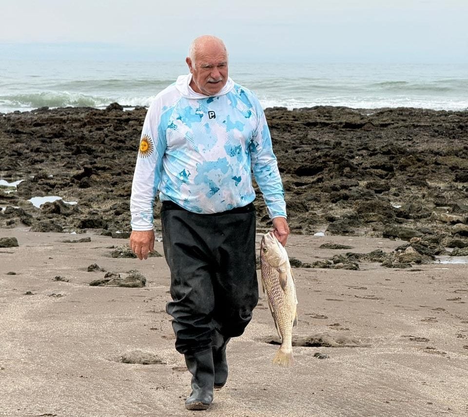 Con cambios en el podio, Arriola sigue liderando 