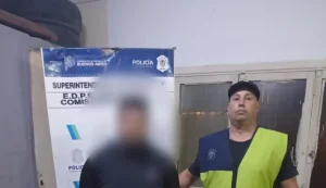 Necochea: allanan vivienda, hallan droga y recuperan moto robada