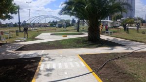 Inauguran hoy la plazoleta frente a Seguridad con una pista vial para chicos
