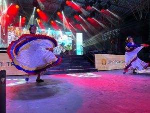 Las Colectividades trajeron color y diversidad en su presentación
