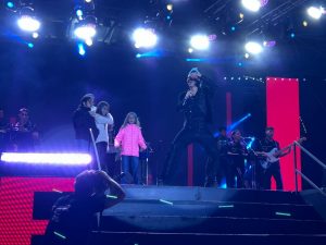 Imposible mejor cierre: Estalló la Fiesta con la actuación de Luck-Ra