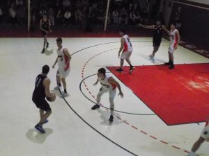Básquet: Huracán (TA), Alumni y Quilmes cerraron con triunfos la Fecha 1 de la Copa Tres Arroyos