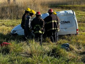 Un herido en vuelco sobre Ruta 228 cerca de “El Pescado”