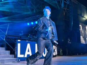 Imposible mejor cierre: Estalló la Fiesta con la actuación de Luck-Ra