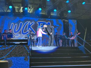 Imposible mejor cierre: Estalló la Fiesta con la actuación de Luck-Ra