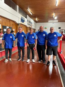 Actividad de bochas en el Club Huracán por el Torneo Zonal de Veteranos