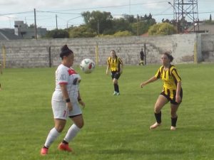Victorias de Argentino, Colegiales, Independencia y Villa en el inicio del Oficial Femenino