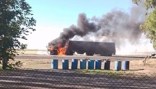 Ardió un camión en Aparicio