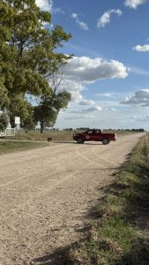Vuelco en camino vecinal entre Descalzi e Indio Rico