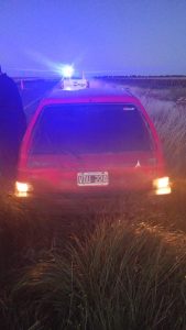 (videos)Ruta 3: chocó una rueda que se salió de otro auto y cayó al agua