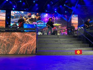 Con una fusión de estilos, Buena Vibra hizo un gran show
