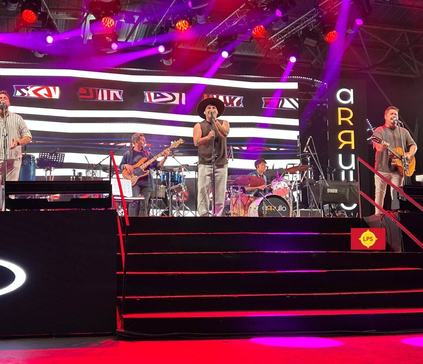 Arrullo trajo el Folklore a la gran noche del domingo