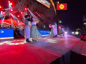 La pasión por la danza folklórica nacional de la mano del grupo Cerro 7 colores
