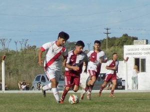 Segunda: Unión y Alumni punteros tras el inicio oficial