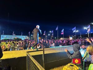Fuerza, estilo y gran Show de Estelares cerrando la noche del sábado