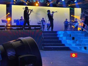 Imposible mejor cierre: Estalló la Fiesta con la actuación de Luck-Ra