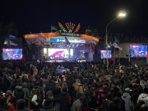 Fuerza, estilo y gran Show de Estelares cerrando la noche del sábado
