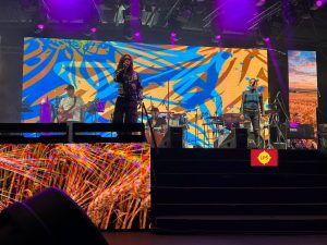 Kikina y su música. Personalidad y estilo en el escenario Mayor
