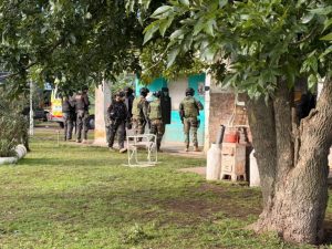 Encuentran en Lobería la camioneta del sujeto que secuestró a su expareja en Tandil