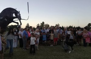 Exhiben monumento a “El Zorro” en Cascallares. Obra de Alan Arias