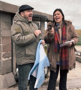 (video) Sur Adentro grabó un video en el Cementerio de Darwin en Malvinas