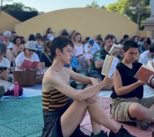 El fenómeno de los “Colectivos de Lectores”: cuando leer deja de ser un acto solitario